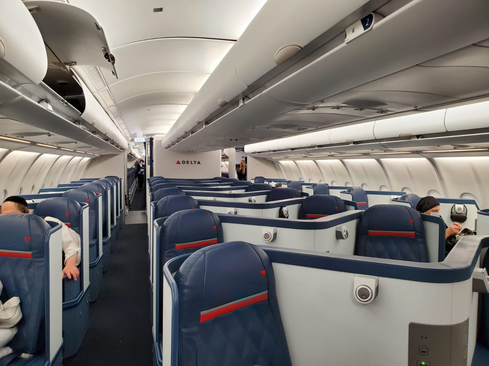 A330 300 Business Class Delta - Image to u