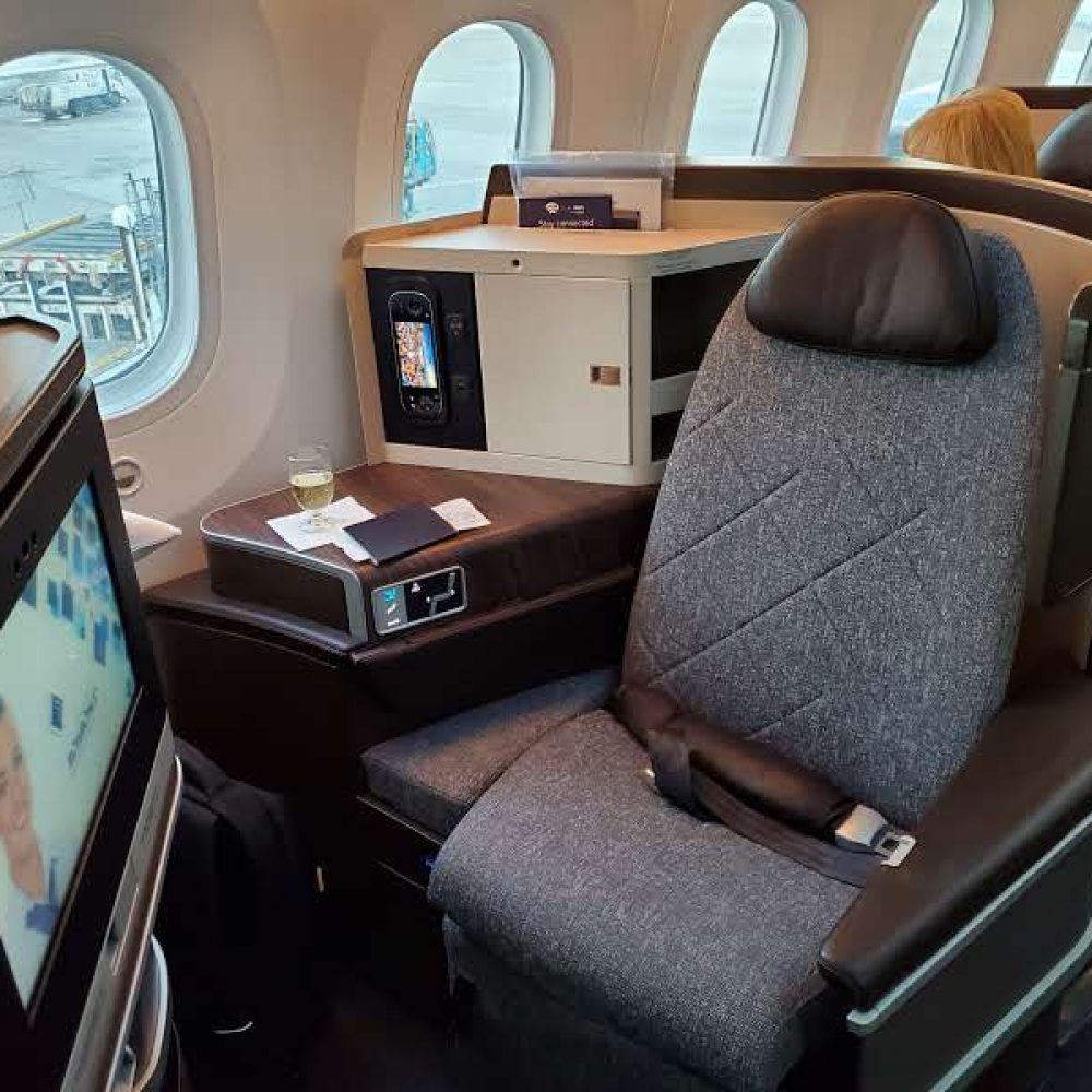 ELAL 787-9 Dreamliner Business Class Dubai to Tel Aviv